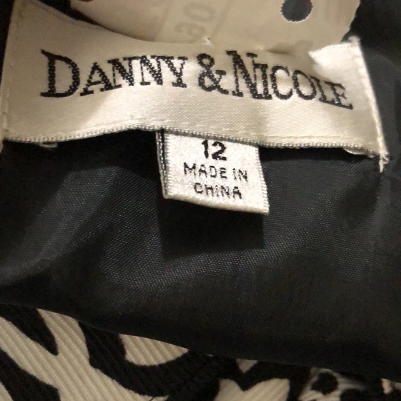 Danny & Nicole Black and White Abstract Print Dress - Picture 7 of 9